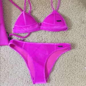 Triangl Twister Bikini Sour Grapes